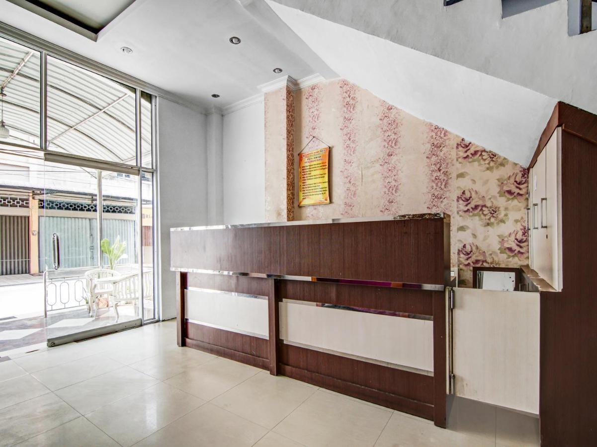 Oyo 90897 Hotel Sepupu Satria Pekanbaru Exterior foto